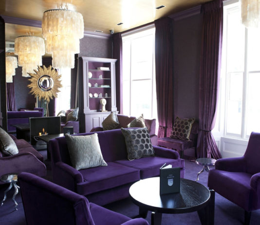 5 Daring Sofa Colors to Make Your Living Room Come to Life