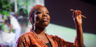 Weaving Handcrafted Accessories From Aquatic Weeds